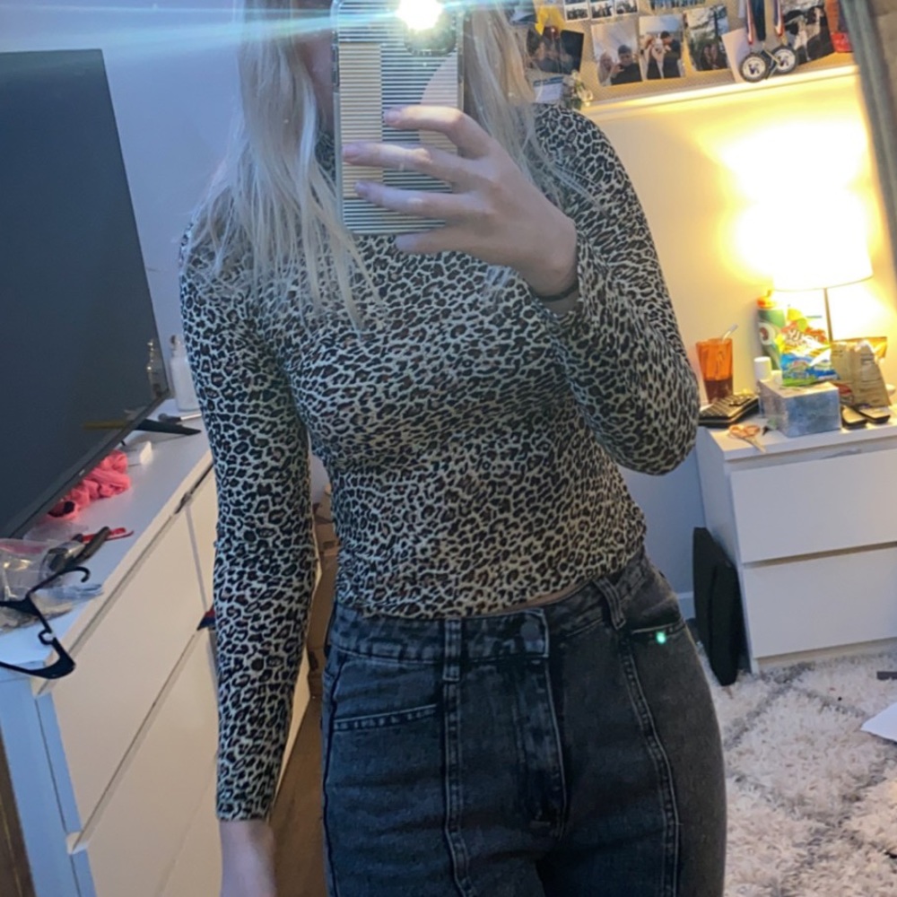 Cheetah Print Long Sleeve Turtleneck